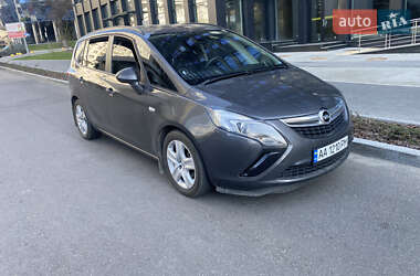 Минивэн Opel Zafira Tourer 2012 в 