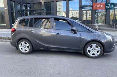 Минивэн Opel Zafira Tourer 2012 в 