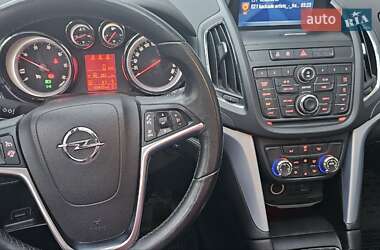 Минивэн Opel Zafira Tourer 2013 в 