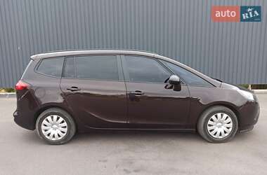 Минивэн Opel Zafira Tourer 2013 в 