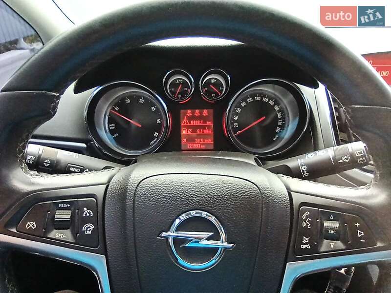 Минивэн Opel Zafira Tourer 2013 в Полтаве