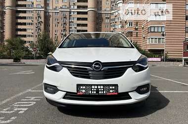 Минивэн Opel Zafira Tourer 2018 в Киеве