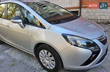 Минивэн Opel Zafira Tourer 2013 в 