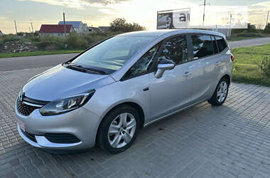 Минивэн Opel Zafira Tourer 2017 в Раздельной