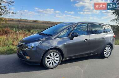 Минивэн Opel Zafira Tourer 2012 в 