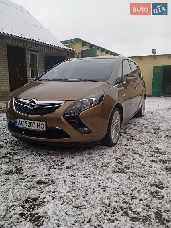 Минивэн Opel Zafira Tourer 2013 в Локачах