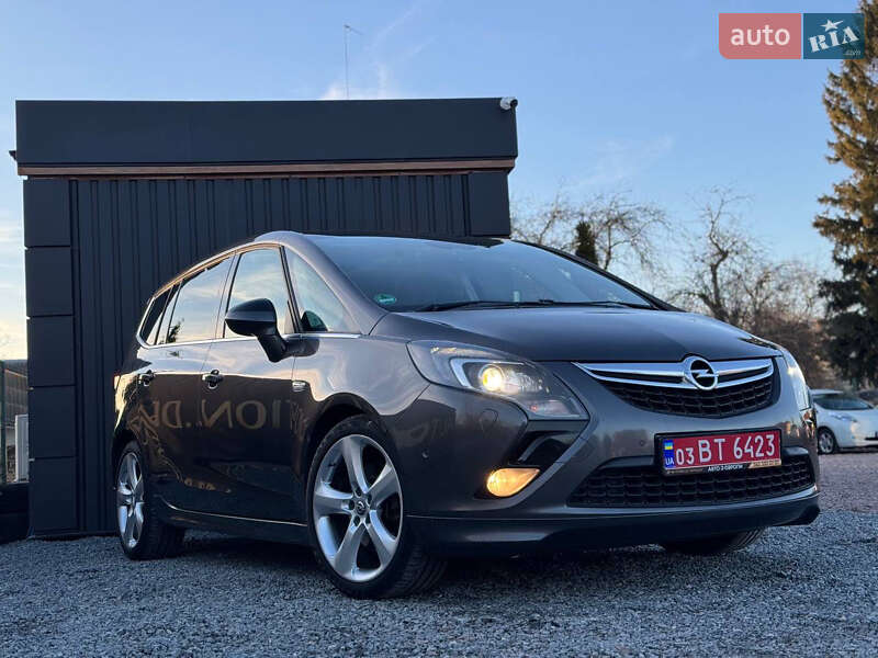 Мінівен Opel Zafira Tourer 2012 в Дрогобичі