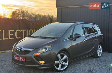 Минивэн Opel Zafira Tourer 2012 в 