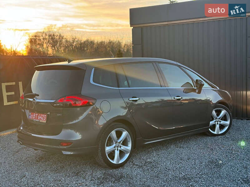 Мінівен Opel Zafira Tourer 2012 в Дрогобичі