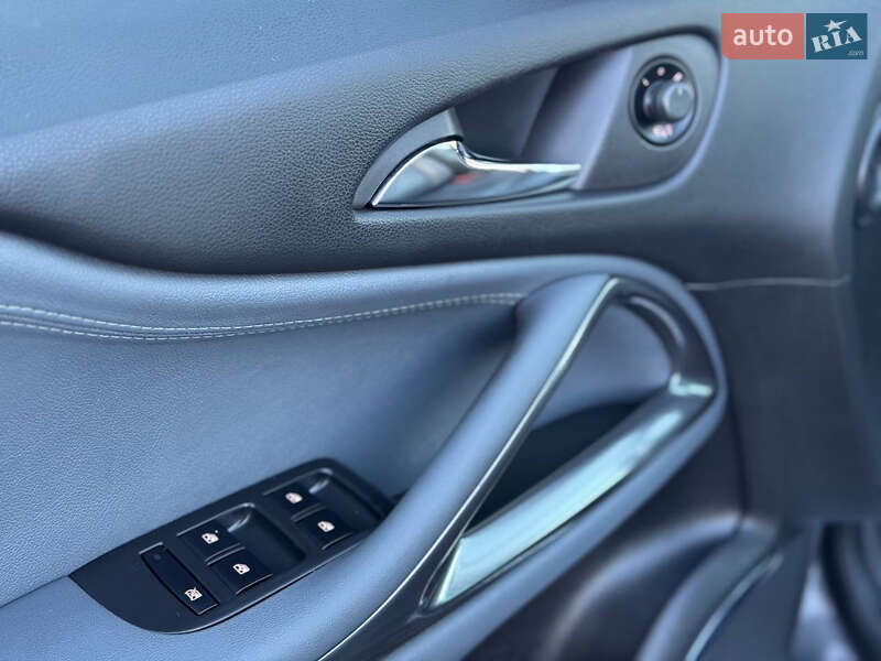 Мінівен Opel Zafira Tourer 2012 в Дрогобичі