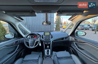 Минивэн Opel Zafira Tourer 2012 в 