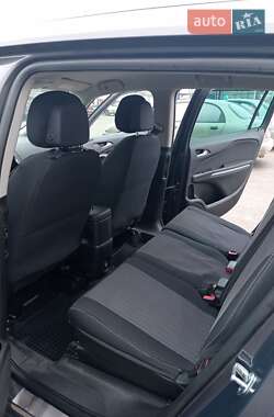 Минивэн Opel Zafira Tourer 2014 в 