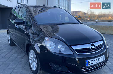 Минивэн Opel Zafira Tourer 2013 в 
