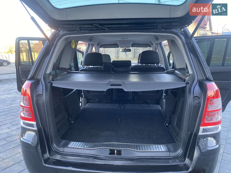Минивэн Opel Zafira Tourer 2013 в Трускавце