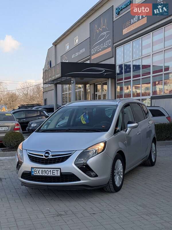 Минивэн Opel Zafira Tourer 2013 в Каменец-Подольском