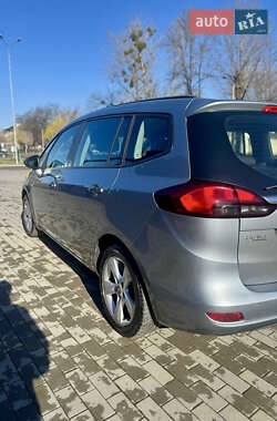 Мінівен Opel Zafira Tourer 2011 в 