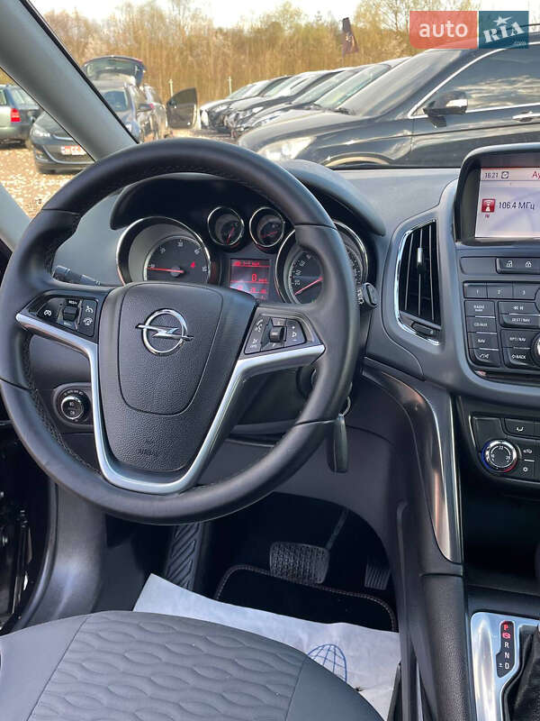 Мінівен Opel Zafira Tourer 2013 в Дрогобичі