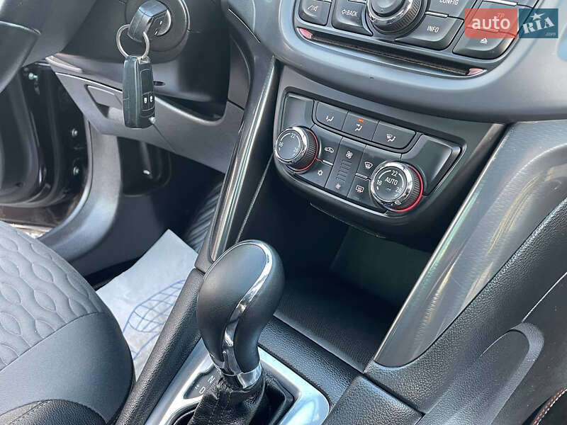 Мінівен Opel Zafira Tourer 2013 в Дрогобичі