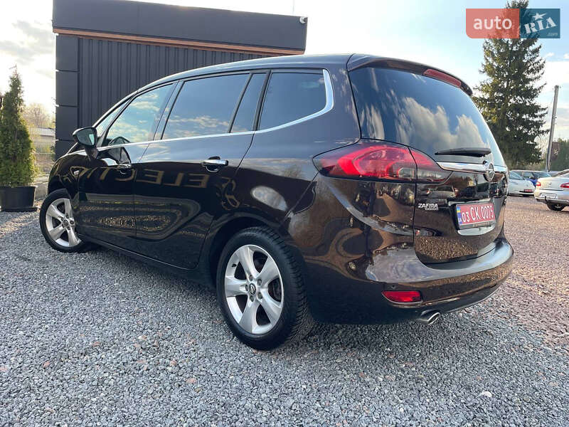 Мінівен Opel Zafira Tourer 2013 в Дрогобичі