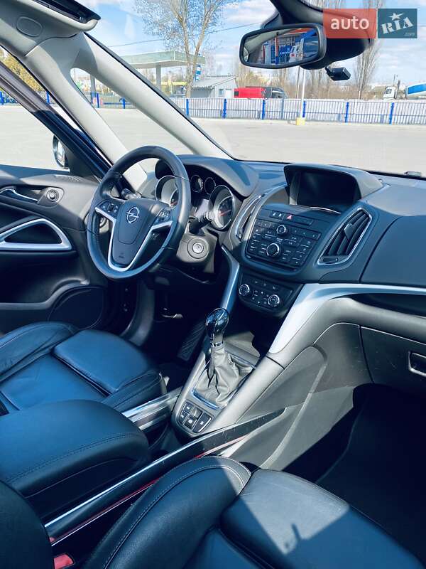 Мінівен Opel Zafira Tourer 2015 в Ковелі