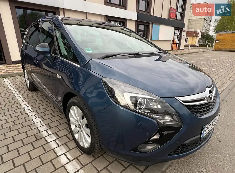 Opel Zafira Tourer 2015