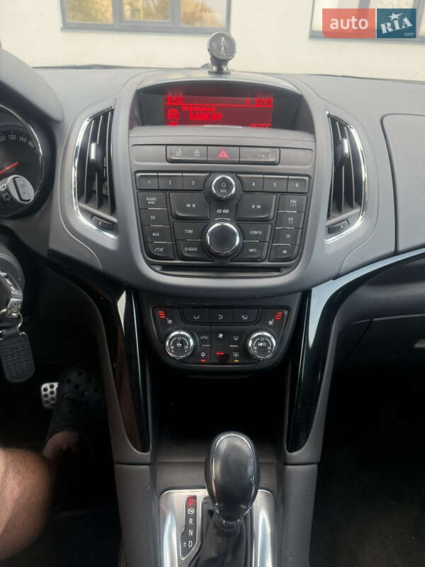 Мінівен Opel Zafira Tourer 2012 в Красилові