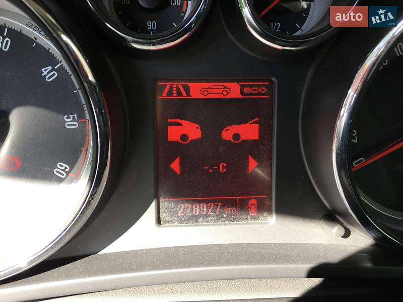 Мінівен Opel Zafira Tourer 2012 в Зборові