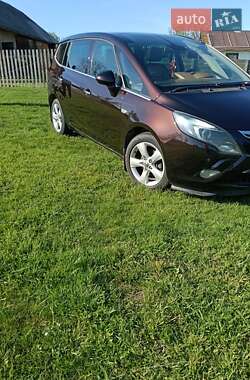 Мінівен Opel Zafira Tourer 2013 в 