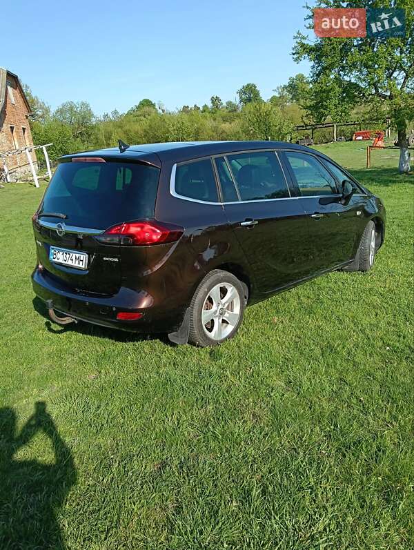 Мінівен Opel Zafira Tourer 2013 в Жовкві