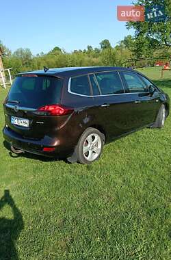 Мінівен Opel Zafira Tourer 2013 в 