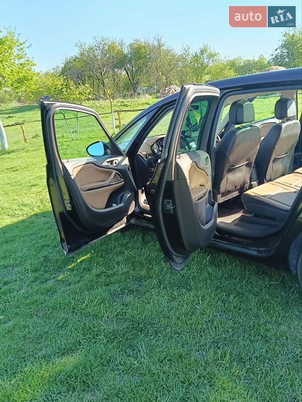 Мінівен Opel Zafira Tourer 2013 в Жовкві