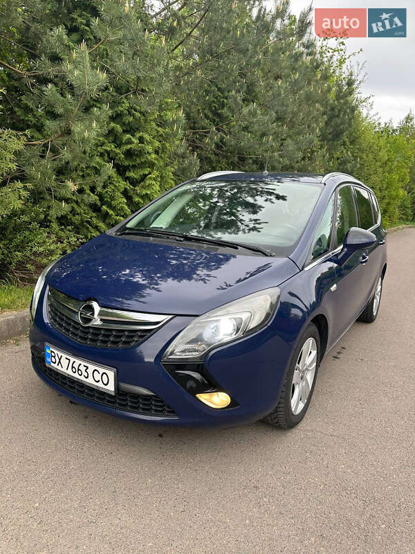 Opel Zafira Tourer 2013
