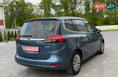 Минивэн Opel Zafira Tourer 2013 в 
