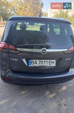 Минивэн Opel Zafira Tourer 2013 в 