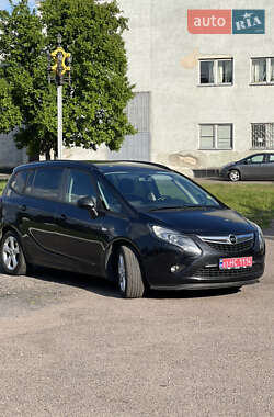Минивэн Opel Zafira Tourer 2015 в 