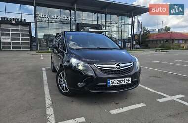 Минивэн Opel Zafira Tourer 2014 в 