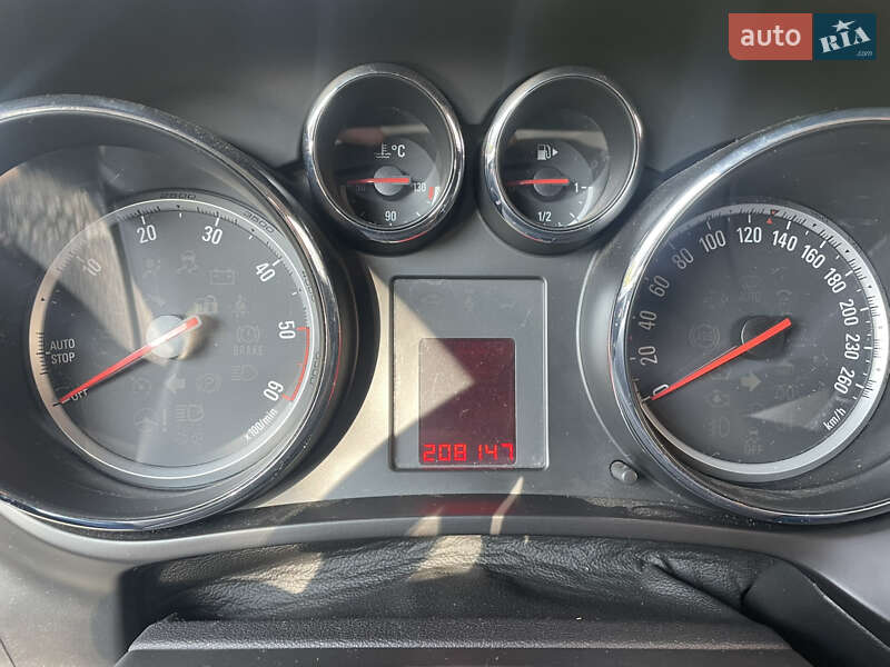 Минивэн Opel Zafira Tourer 2012 в Полтаве