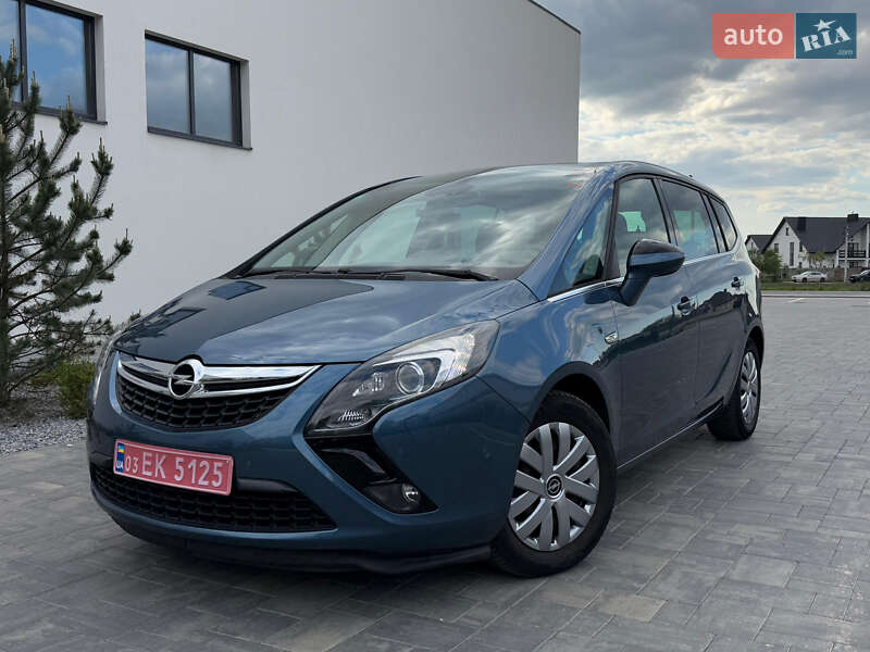 Opel Zafira Tourer 2013