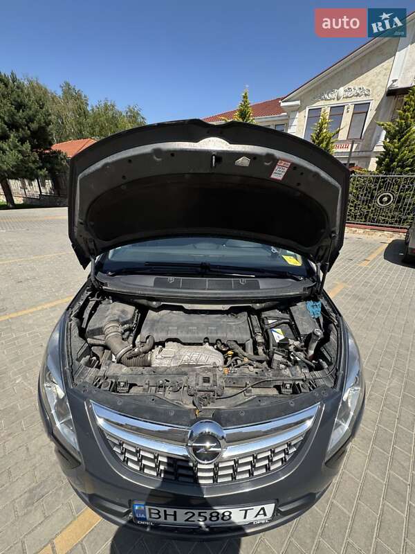 Мінівен Opel Zafira Tourer 2013 в Одесі фото 15 Мінівен Opel Zafira Tourer 2013 в Одесі