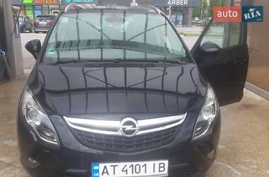 Минивэн Opel Zafira Tourer 2012 в Ивано-Франковске