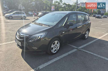 Минивэн Opel Zafira Tourer 2012 в 