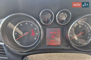 Минивэн Opel Zafira Tourer 2012 в 