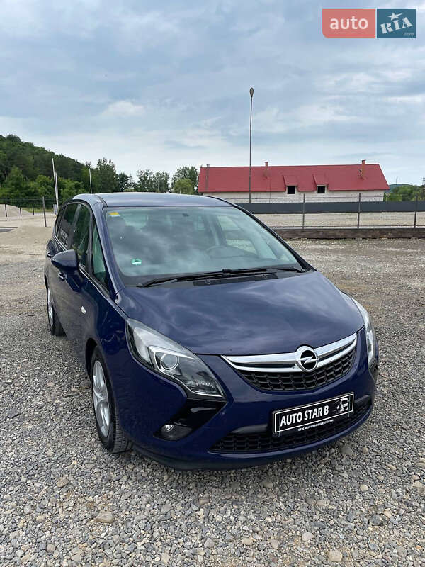 Минивэн Opel Zafira Tourer 2016 в Иршаве