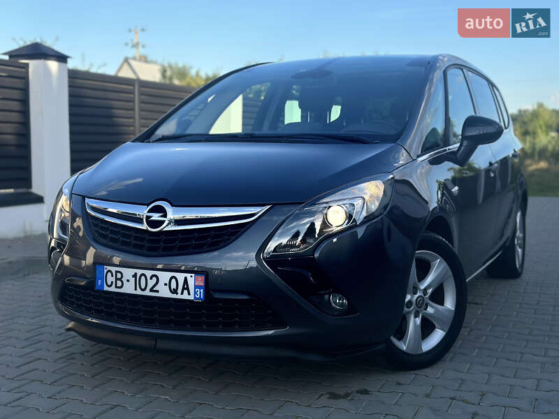 Opel Zafira Tourer 2013