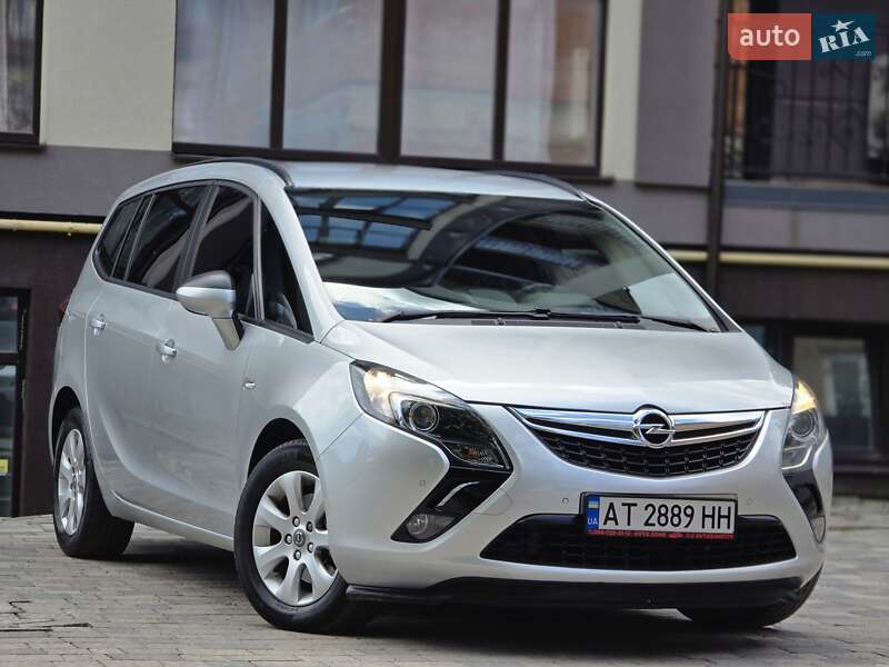 Минивэн Opel Zafira Tourer 2016 в Черновцах