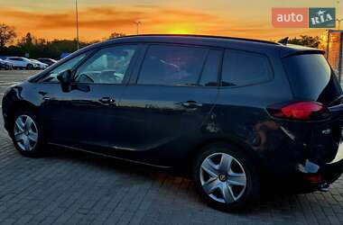 Минивэн Opel Zafira Tourer 2012 в 