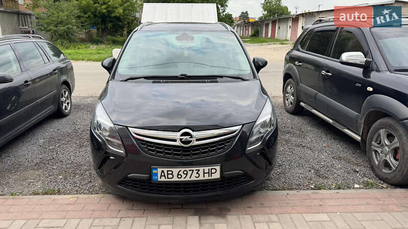 Opel Zafira Tourer 2015