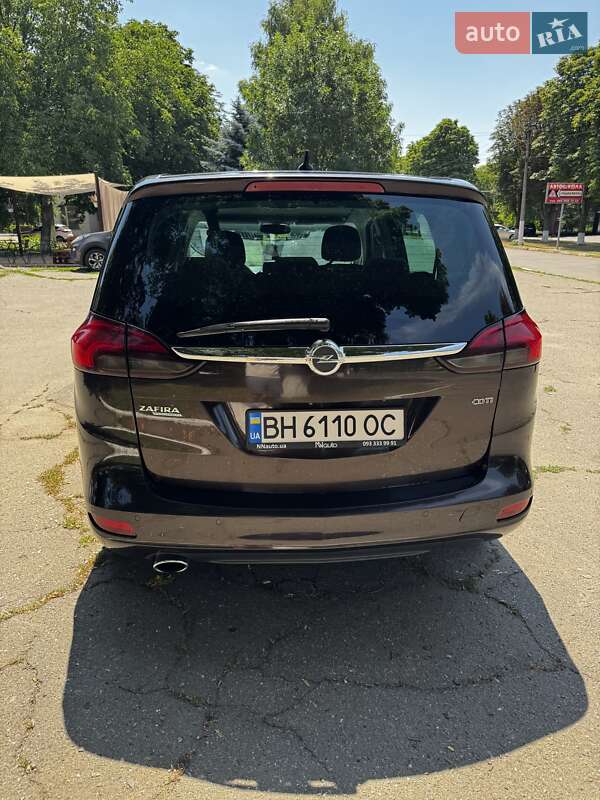 Минивэн Opel Zafira Tourer 2012 в Подольске