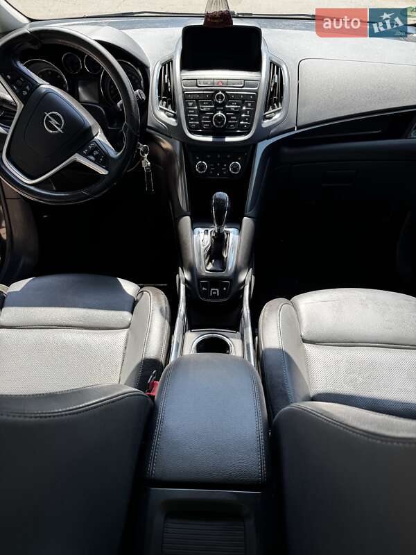 Минивэн Opel Zafira Tourer 2012 в Подольске