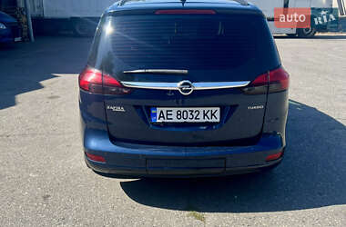 Минивэн Opel Zafira Tourer 2011 в 